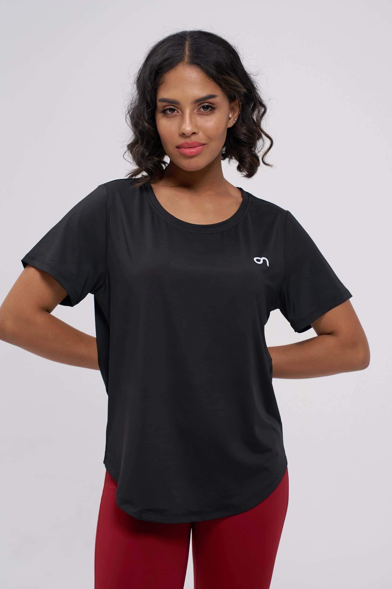 Black Modest workout clothes – half sleeve workout t-shirt for women