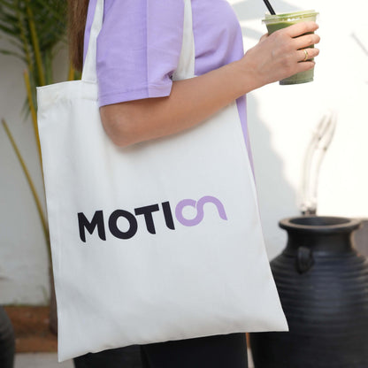 Shop trendy canvas tote bags online UAE – eco-friendly and perfect for everyday use.